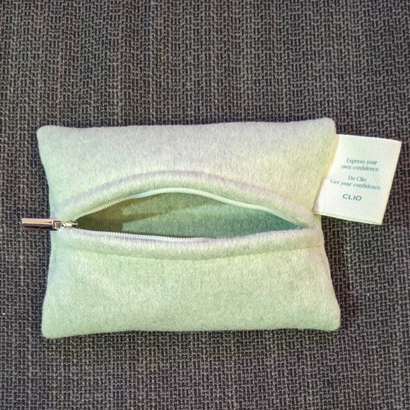 Clio Mint Green Soft Makeup Bag Pouch - Picture 3 of 3